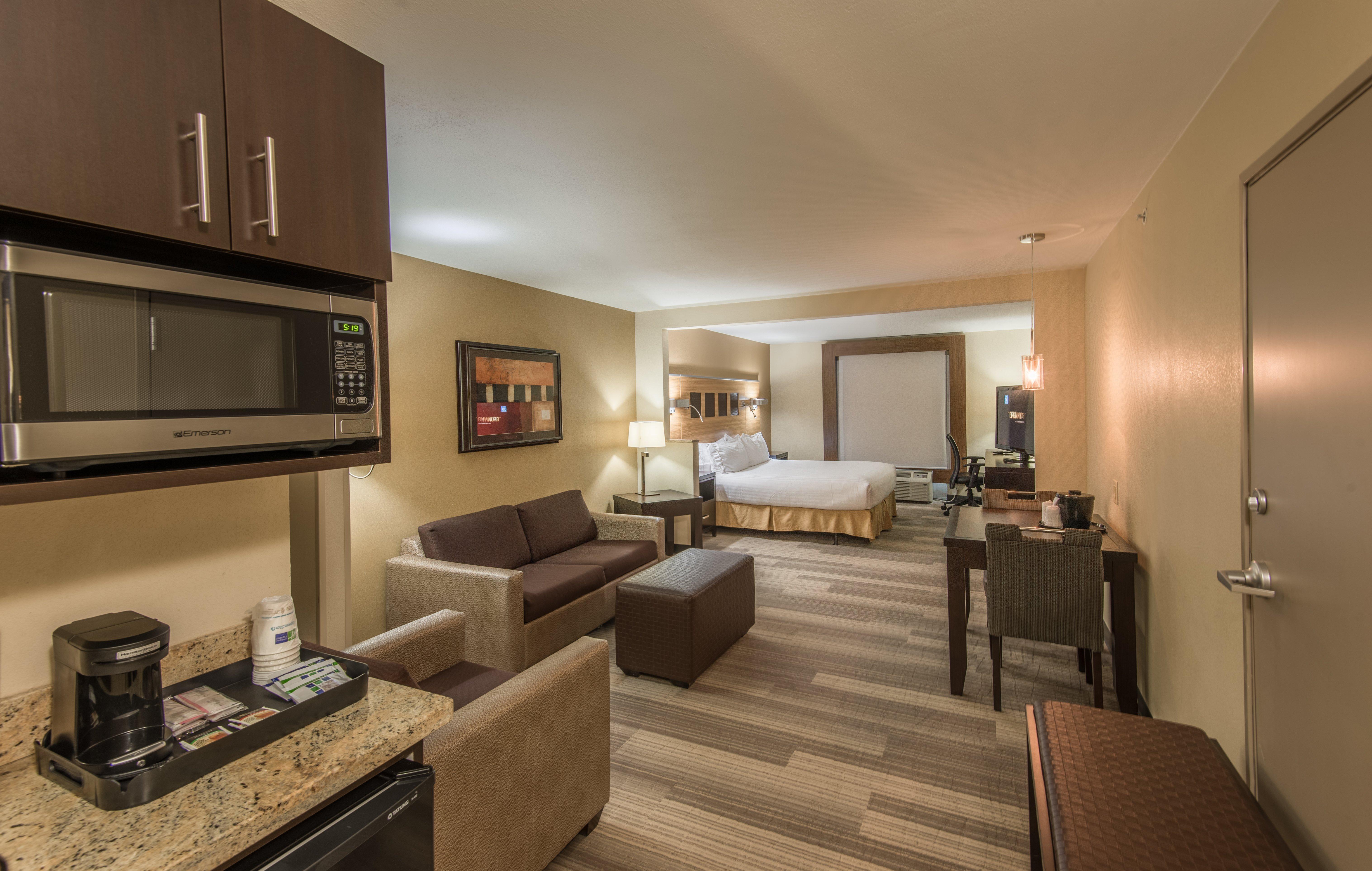 Holiday Inn Express Hotel & Suites Plano West - Frisco By Ihg Dış mekan fotoğraf