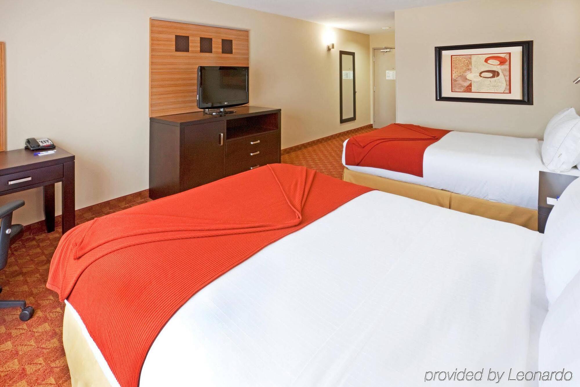 Holiday Inn Express Hotel & Suites Plano West - Frisco By Ihg Dış mekan fotoğraf